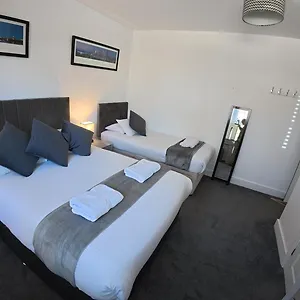 *** Bed & Breakfast Oakhurst Gatwick Regno Unito